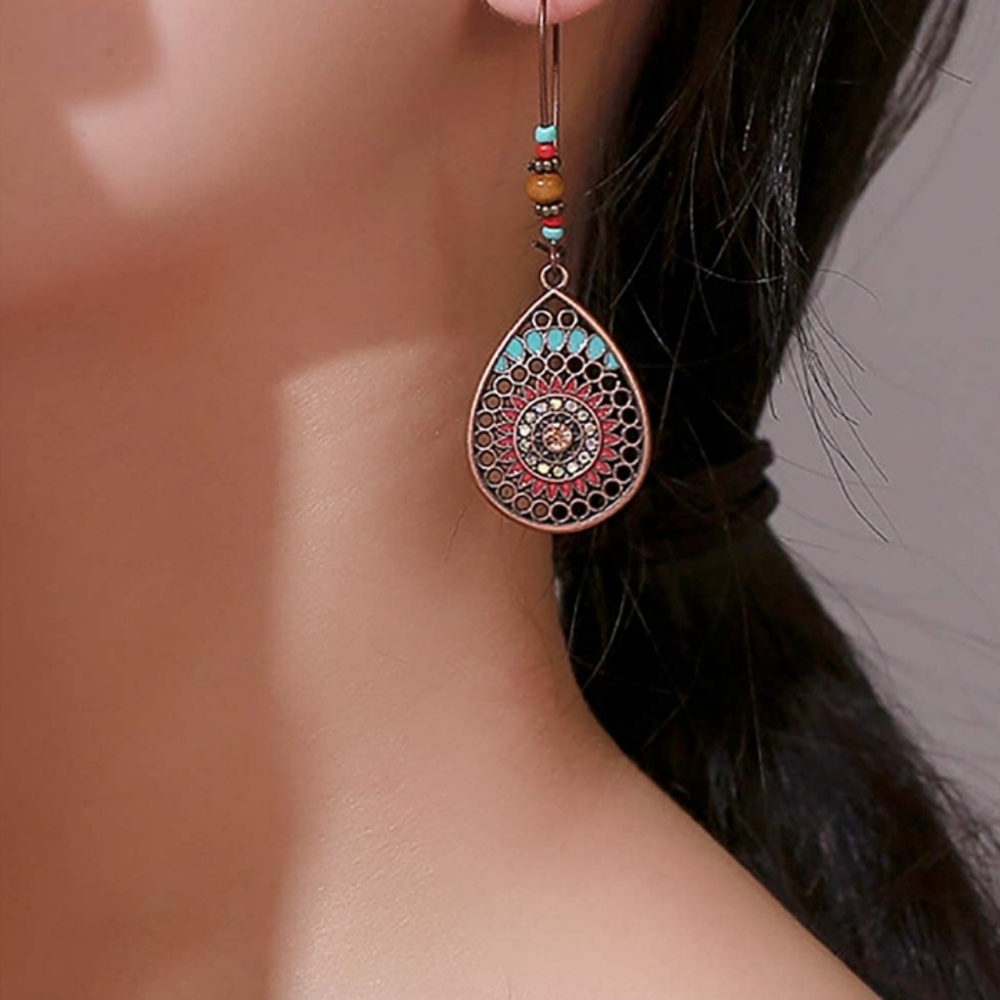 8 Pairs Boho Chic Statement Dangle Drop Earrings NWT - Picture 4 of 5